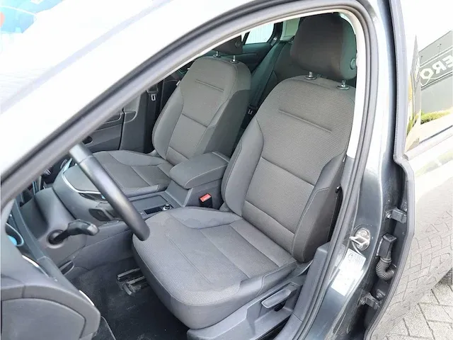 Volkswagen golf 1.0 tsi comfortline automaat 2019 panoramadak keyless led stoelverwarming bluetooth audio - afbeelding 5 van  29