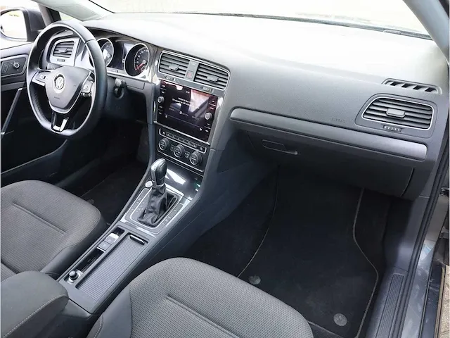 Volkswagen golf 1.0 tsi comfortline automaat 2019 panoramadak keyless led stoelverwarming bluetooth audio - afbeelding 6 van  29