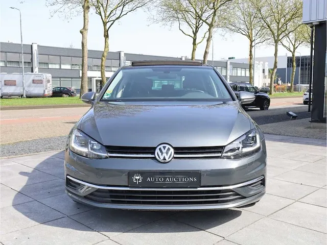 Volkswagen golf 1.0 tsi comfortline automaat 2019 panoramadak keyless led stoelverwarming bluetooth audio - afbeelding 28 van  29