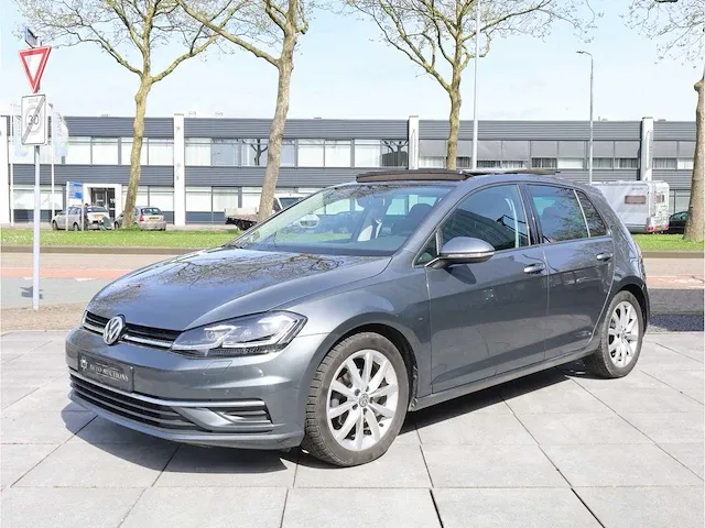 Volkswagen golf 1.0 tsi comfortline automaat 2019 panoramadak keyless led stoelverwarming bluetooth audio - afbeelding 29 van  29