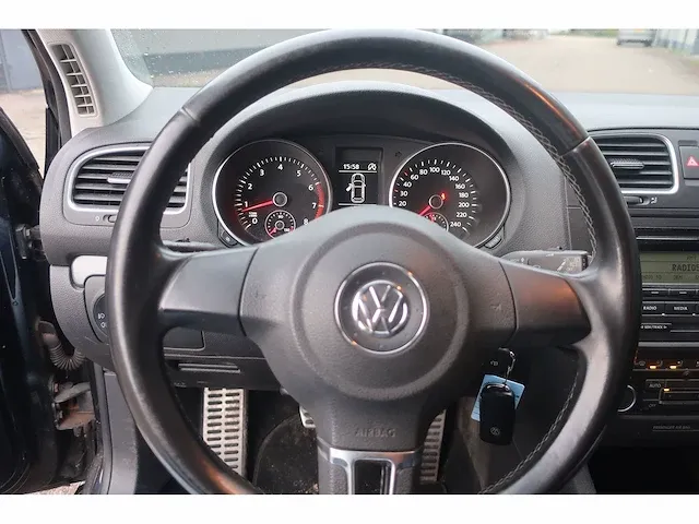 Volkswagen golf 1.2 tsi style bluem, 71-rpx-8 - afbeelding 2 van  17