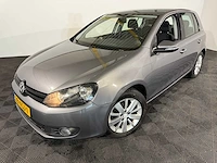 Volkswagen golf 1.2 tsi tourii bluem, 28-nsj-1 Volkswagen golf 1.2 tsi tourii bluem, 28-nsj-1