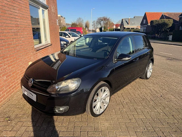 Volkswagen golf 1.2 tsi trendline bluemotion, 17-npg-1 - afbeelding 1 van  18