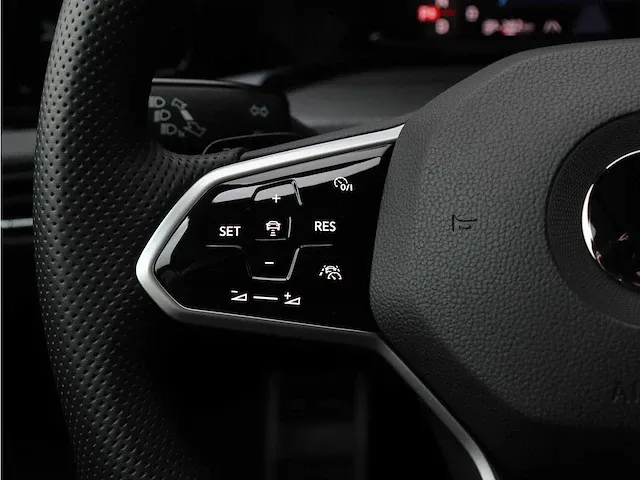 Volkswagen golf 1.4 ehybrid gte |carplay|camera|keyless|steering wheel+heated seats| - afbeelding 3 van  55