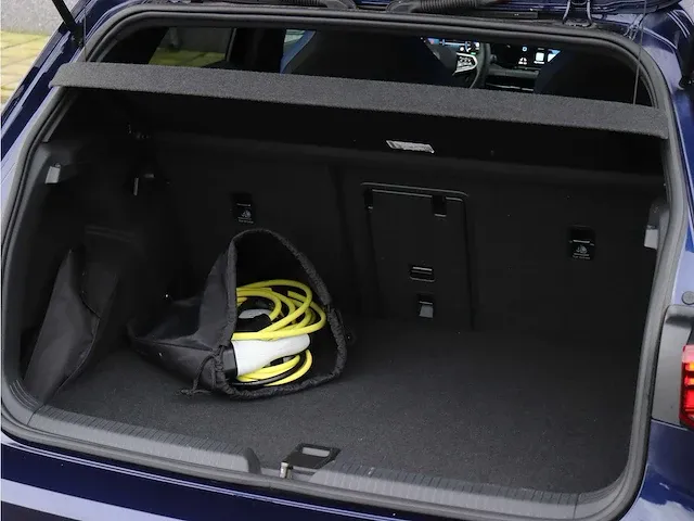 Volkswagen golf 1.4 ehybrid gte |carplay|camera|keyless|steering wheel+heated seats| - afbeelding 27 van  55