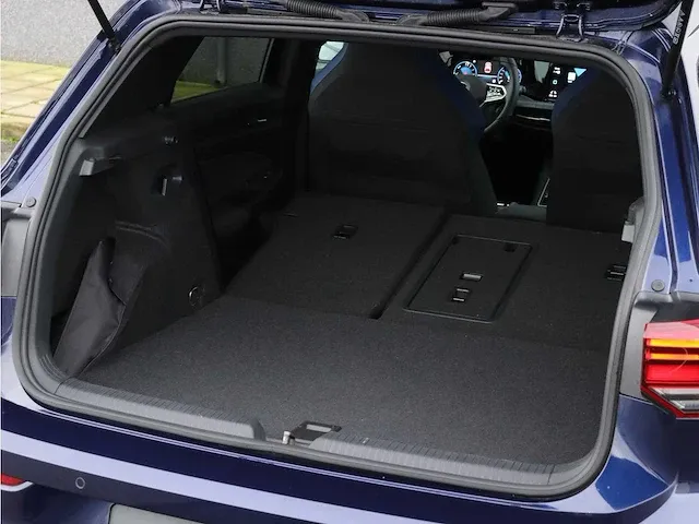 Volkswagen golf 1.4 ehybrid gte |carplay|camera|keyless|steering wheel+heated seats| - afbeelding 29 van  55