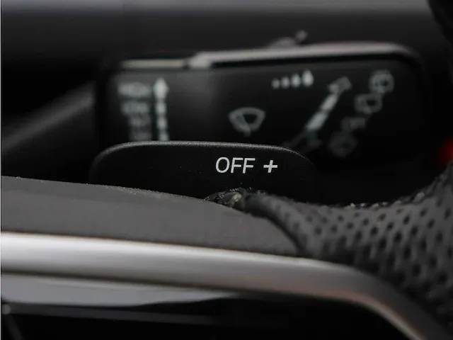 Volkswagen golf 1.4 ehybrid gte |carplay|camera|keyless|steering wheel+heated seats| - afbeelding 37 van  55