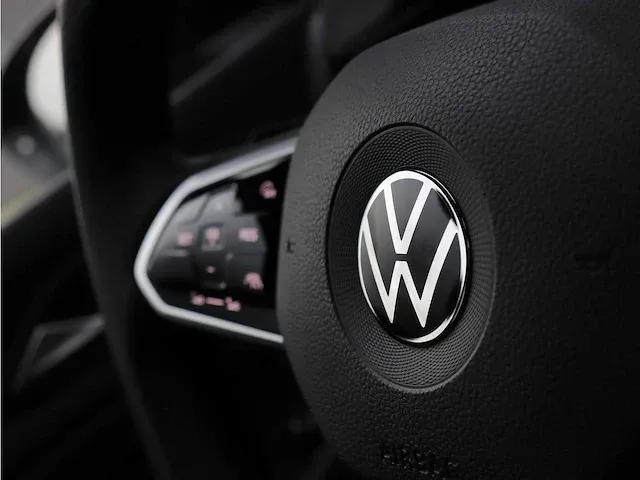 Volkswagen golf 1.4 ehybrid gte |carplay|camera|keyless|steering wheel+heated seats| - afbeelding 52 van  55