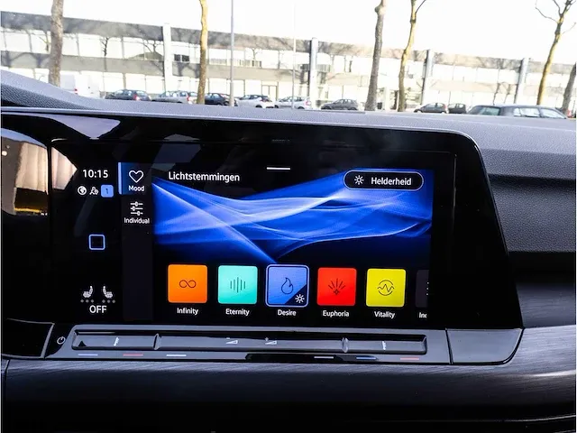 Volkswagen golf 1.4 ehybrid phev 204pk automaat 2020 adaptive cruise memory massage stoel&stuurverwarming dab - afbeelding 16 van  34