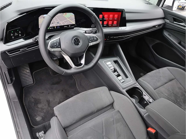 Volkswagen golf 1.4 ehybrid phev 204pk automaat 2021 stoelverwarming carplay adaptive led dab virtual cockpit - afbeelding 2 van  33