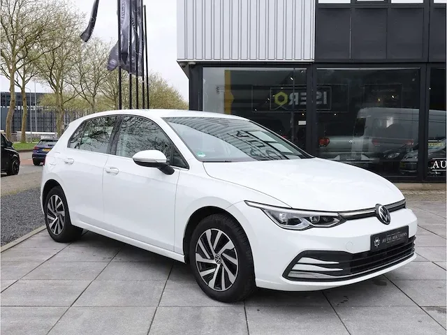 Volkswagen golf 1.4 ehybrid phev 204pk automaat 2021 stoelverwarming carplay adaptive led dab virtual cockpit - afbeelding 31 van  33