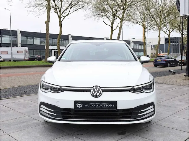 Volkswagen golf 1.4 ehybrid phev 204pk automaat 2021 stoelverwarming carplay adaptive led dab virtual cockpit - afbeelding 32 van  33
