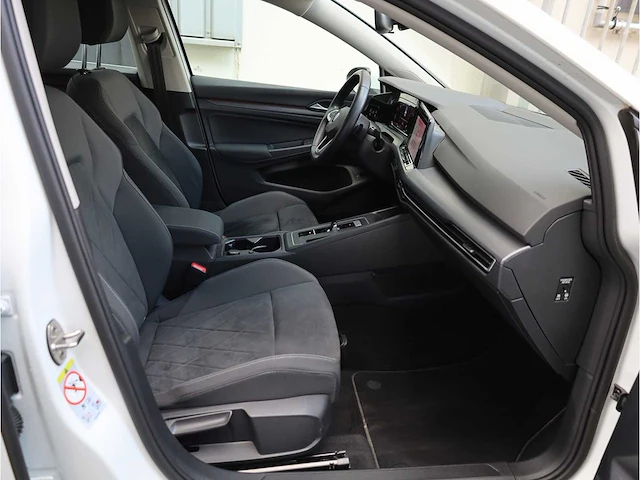 Volkswagen golf 1.4 ehybrid phev 204pk automaat 2022 - afbeelding 24 van  33