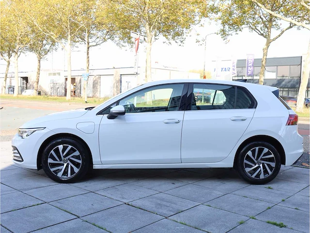 Volkswagen golf 1.4 ehybrid phev 204pk automaat 2022 - afbeelding 2 van  33