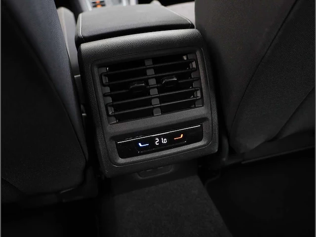 Volkswagen golf 1.4 ehybrid phev 204pk automaat 2022 - afbeelding 26 van  36