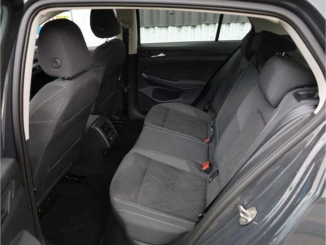 Volkswagen golf 1.4 ehybrid phev 204pk automaat 2022 - afbeelding 28 van  36