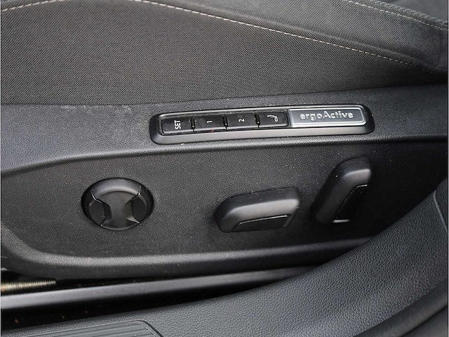 Volkswagen golf 1.4 ehybrid phev 204pk automaat 2022 - afbeelding 25 van  35