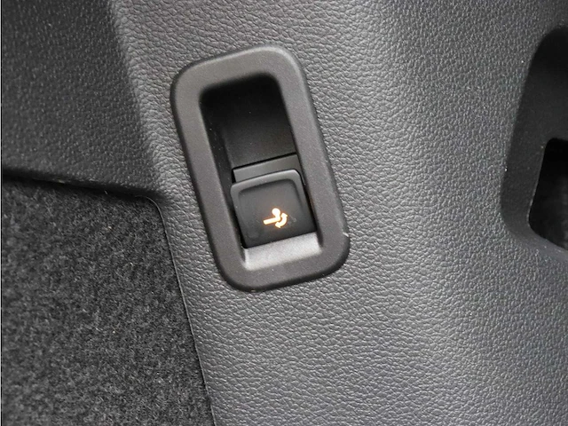 Volkswagen golf 1.4 gte |carplay|acc|keyless|steering wheel+heated seats| - afbeelding 46 van  50