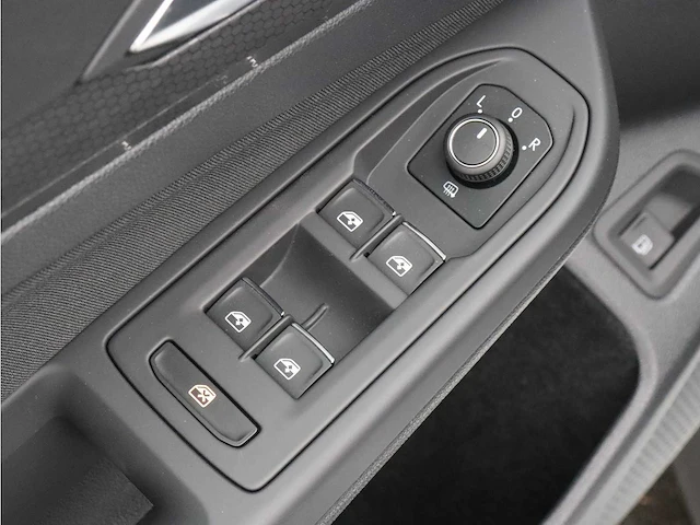 Volkswagen golf 1.4 gte |carplay|acc|keyless|steering wheel+heated seats| - afbeelding 47 van  50