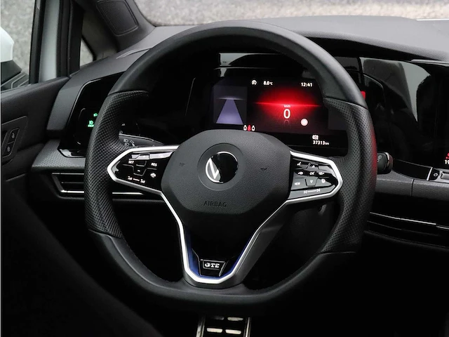 Volkswagen golf 1.4 gte |carplay|acc|keyless|steering wheel+heated seats| - afbeelding 4 van  50