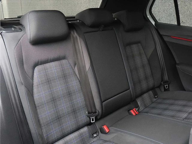 Volkswagen golf 1.4 gte |carplay|acc|keyless|steering wheel+heated seats| - afbeelding 50 van  50