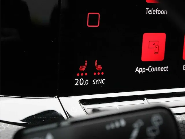 Volkswagen golf 1.4 gte |carplay|acc|keyless|steering wheel+heated seats| - afbeelding 15 van  50