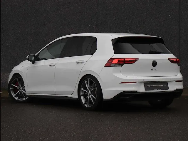 Volkswagen golf 1.4 gte |carplay|acc|keyless|steering wheel+heated seats| - afbeelding 4 van  50