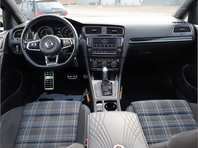 Volkswagen golf 1.4 tsi gte, 2015, hl-367-d, automaat - afbeelding 11 van  39