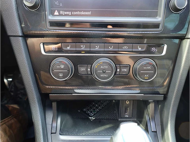 Volkswagen golf 1.4 tsi gte, 2015, hl-367-d, automaat - afbeelding 19 van  39
