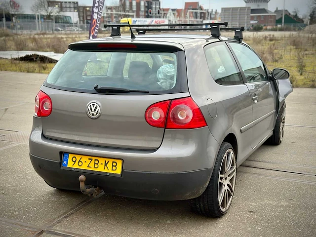 Volkswagen golf 1.4 tsi optive 4, 96-zb-kb - afbeelding 2 van  8