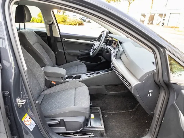 Volkswagen golf 1.5 etsi 150pk automaat 2020 virtual cockpit navigatiesysteem led dab carplay/android 16"inch - afbeelding 14 van  23
