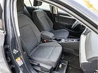 Volkswagen golf 1.5 etsi 150pk automaat 2020 virtual cockpit navigatiesysteem led dab carplay/android 16"inch - afbeelding 15 van  23