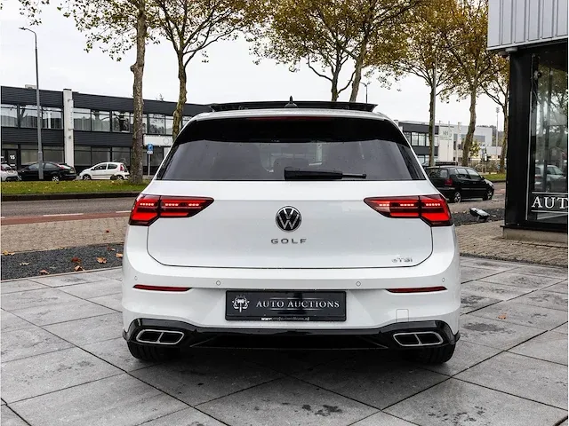 Volkswagen golf 1.5 etsi 2x r-line automaat 2021 panodak harman/kardon keyless iq light matrix led camera 18"inch - afbeelding 34 van  43