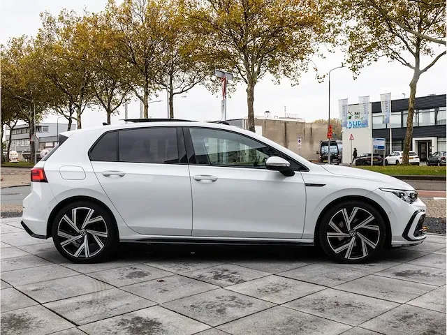 Volkswagen golf 1.5 etsi 2x r-line automaat 2021 panodak harman/kardon keyless iq light matrix led camera 18"inch - afbeelding 40 van  43