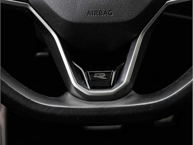 Volkswagen golf 1.5 etsi 2x r-line automaat 2021 panodak harman/kardon keyless iq light matrix led camera 18"inch - afbeelding 31 van  43