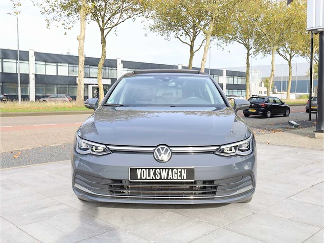 Volkswagen golf 1.5 etsi automaat 2023 fabrieksgarantie - afbeelding 30 van  31