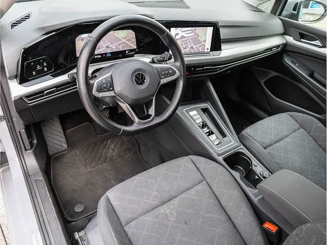 Volkswagen golf 1.5 etsi life automaat 2020 keyless go & entry achteruitrijcamera adaptive cruise dodehoeksensor - afbeelding 2 van  31