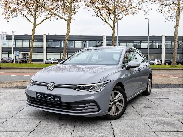 Volkswagen golf 1.5 etsi life automaat 2020 keyless go & entry achteruitrijcamera adaptive cruise dodehoeksensor - afbeelding 1 van  31
