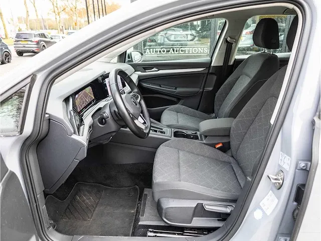 Volkswagen golf 1.5 etsi life automaat 2020 keyless go & entry achteruitrijcamera adaptive cruise dodehoeksensor - afbeelding 3 van  31