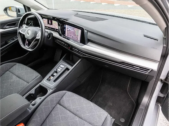 Volkswagen golf 1.5 etsi life automaat 2020 keyless go & entry achteruitrijcamera adaptive cruise dodehoeksensor - afbeelding 5 van  31