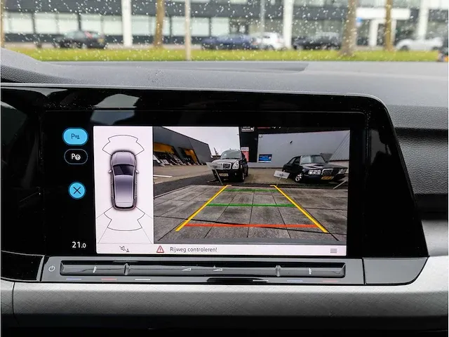 Volkswagen golf 1.5 etsi life automaat 2020 keyless go & entry achteruitrijcamera adaptive cruise dodehoeksensor - afbeelding 13 van  31