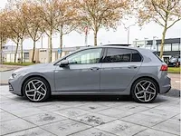 Volkswagen golf 1.5 etsi life automaat 2020 panoramadak iq light matrix led memory massage dodehoeksensor 18"inch - afbeelding 12 van  43
