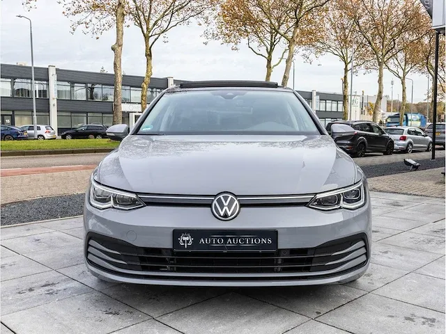 Volkswagen golf 1.5 etsi life automaat 2020 panoramadak iq light matrix led memory massage dodehoeksensor 18"inch - afbeelding 42 van  43