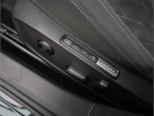 Volkswagen golf 1.5 etsi style automaat 2020 adaptive memory massage stoelverwarming 19''inch, r-139-vj - afbeelding 20 van  30