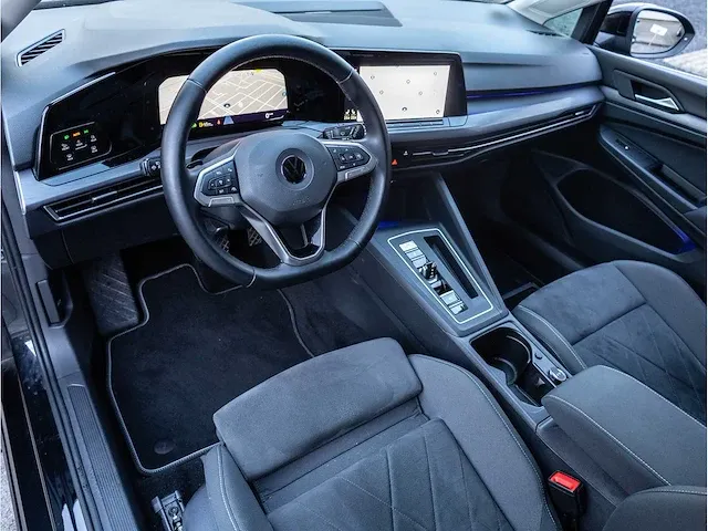 Volkswagen golf 1.5 etsi style automaat 2020 keyless go & entry iq light matrix led memory massage dodehoeksensor - afbeelding 2 van  33