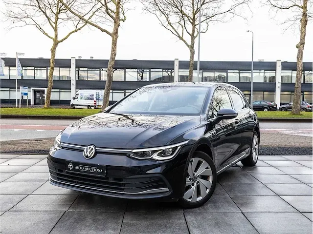 Volkswagen golf 1.5 etsi style automaat 2020 keyless go & entry iq light matrix led memory massage dodehoeksensor - afbeelding 1 van  33