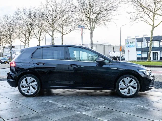 Volkswagen golf 1.5 etsi style automaat 2020 keyless go & entry iq light matrix led memory massage dodehoeksensor - afbeelding 30 van  33