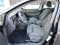 Volkswagen golf 1.5 etsi style automaat 2021 panoramadak iq light matrix led memory massage achterbank verwarmd - afbeelding 4 van  37