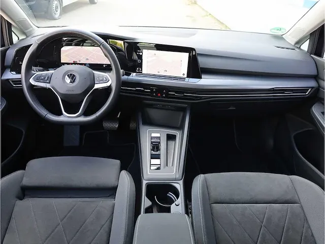 Volkswagen golf 1.5 etsi style automaat 2021 panoramadak iq light matrix led memory massage achterbank verwarmd - afbeelding 7 van  37