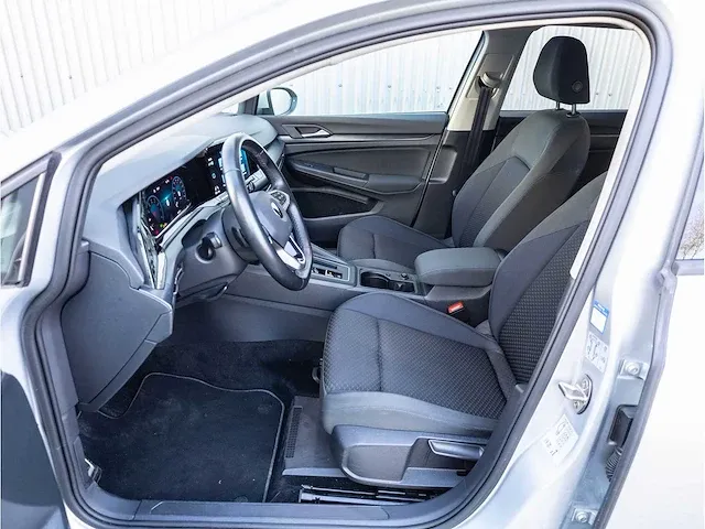 Volkswagen golf 1.5 etsi united automaat 2021 adaptive cruise stoel&stuurverwarmd carplay/android getint glas - afbeelding 3 van  30